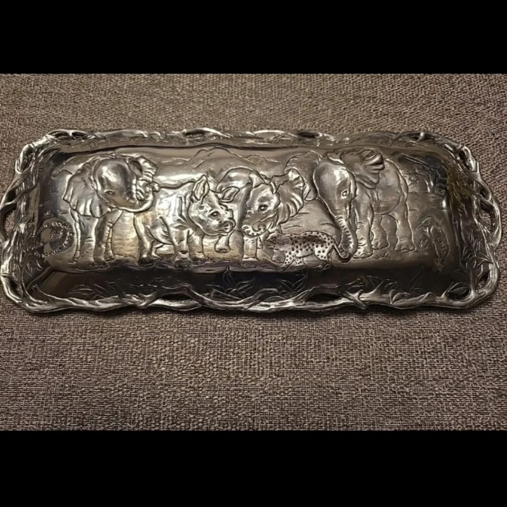 Arthur Court Elephant Platter Herd Elephant Leopard Handle 1995 rectangle 14